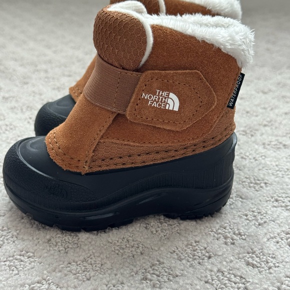 The North Face Toddler Alpenglow II Boots - Picture 6 of 11
